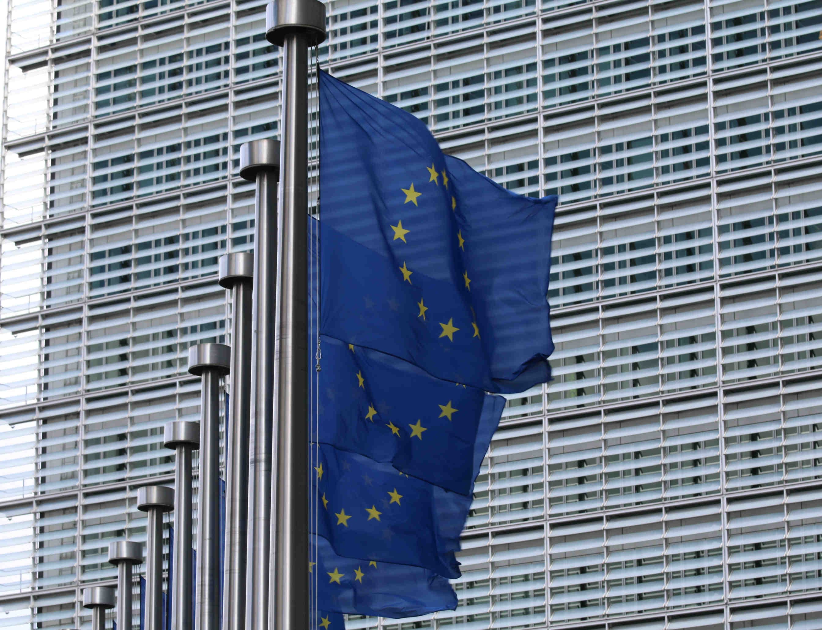 UE